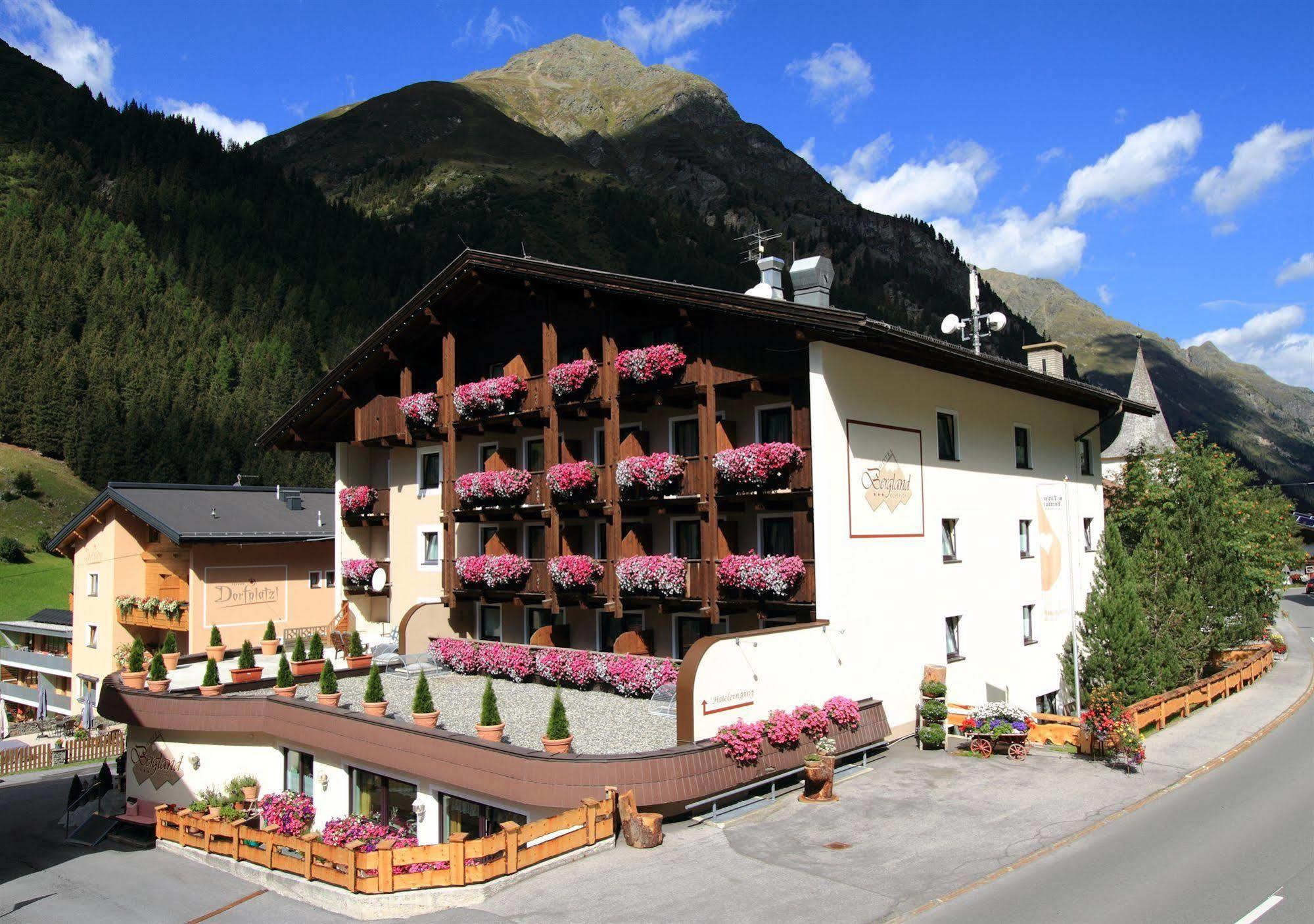 Hotel Bergland Superior Sankt Leonhard im Pitztal Exterior foto